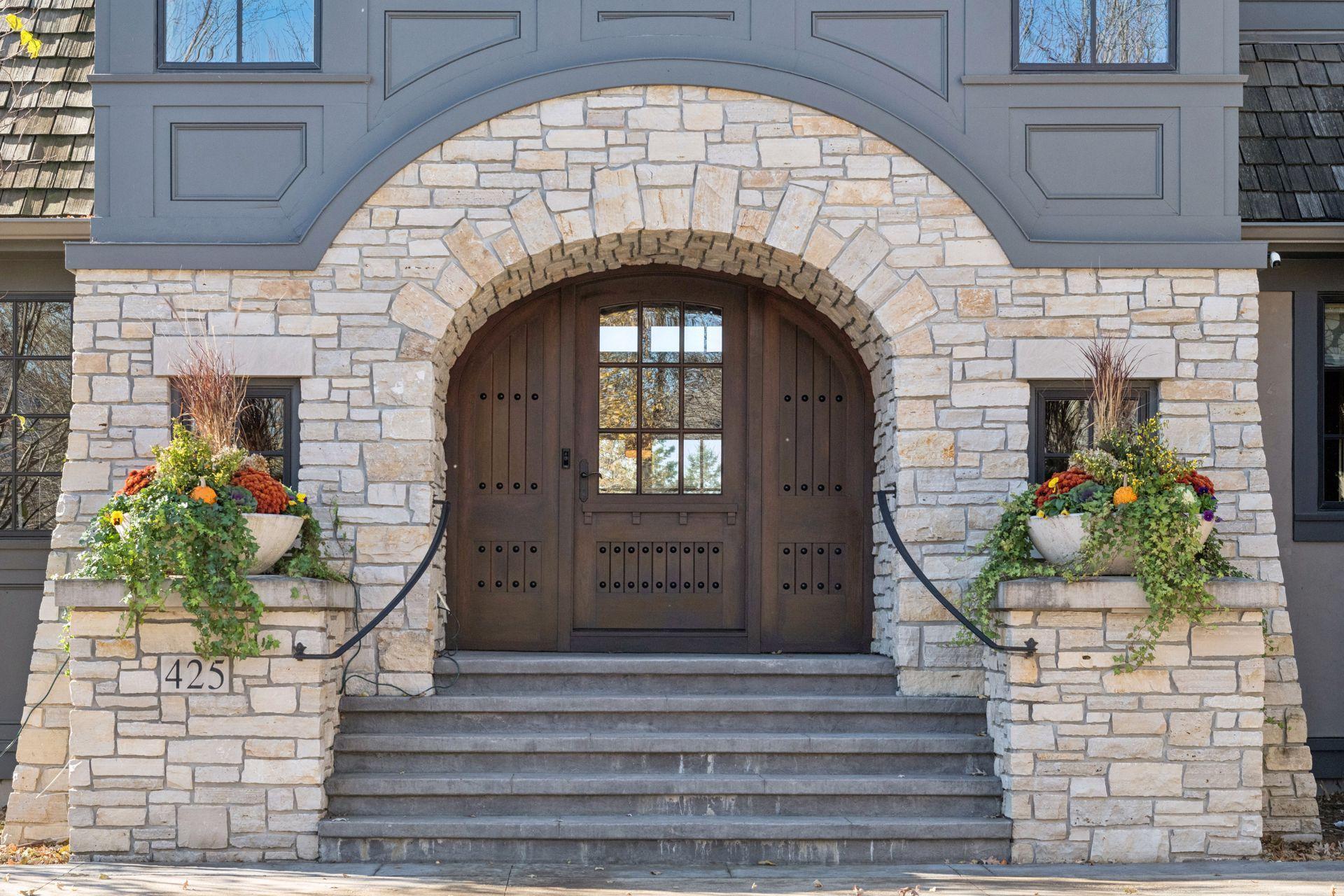 425 Carpenters Point