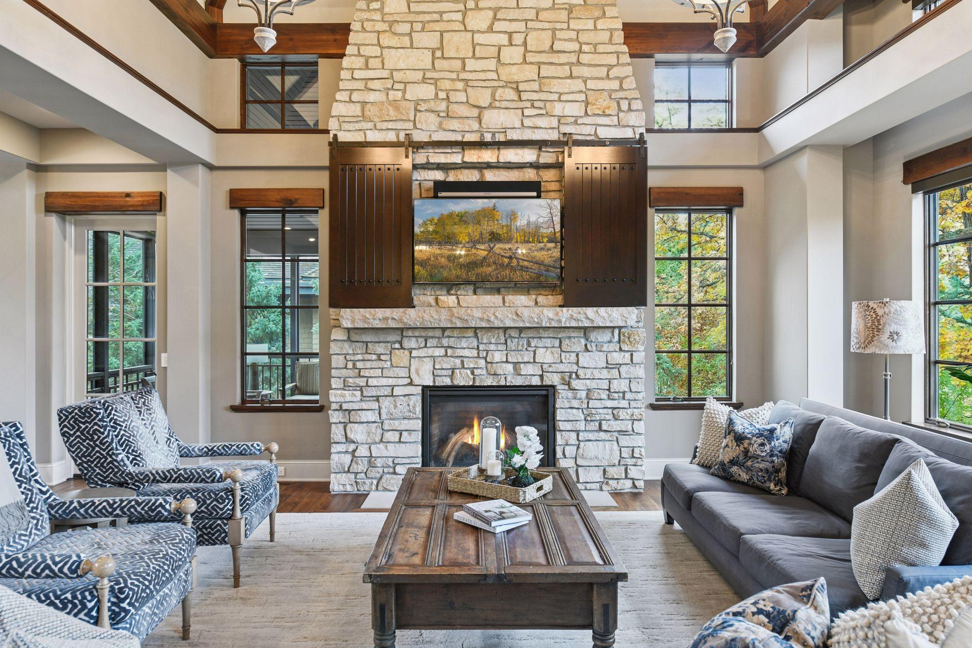 425 Carpenters Point