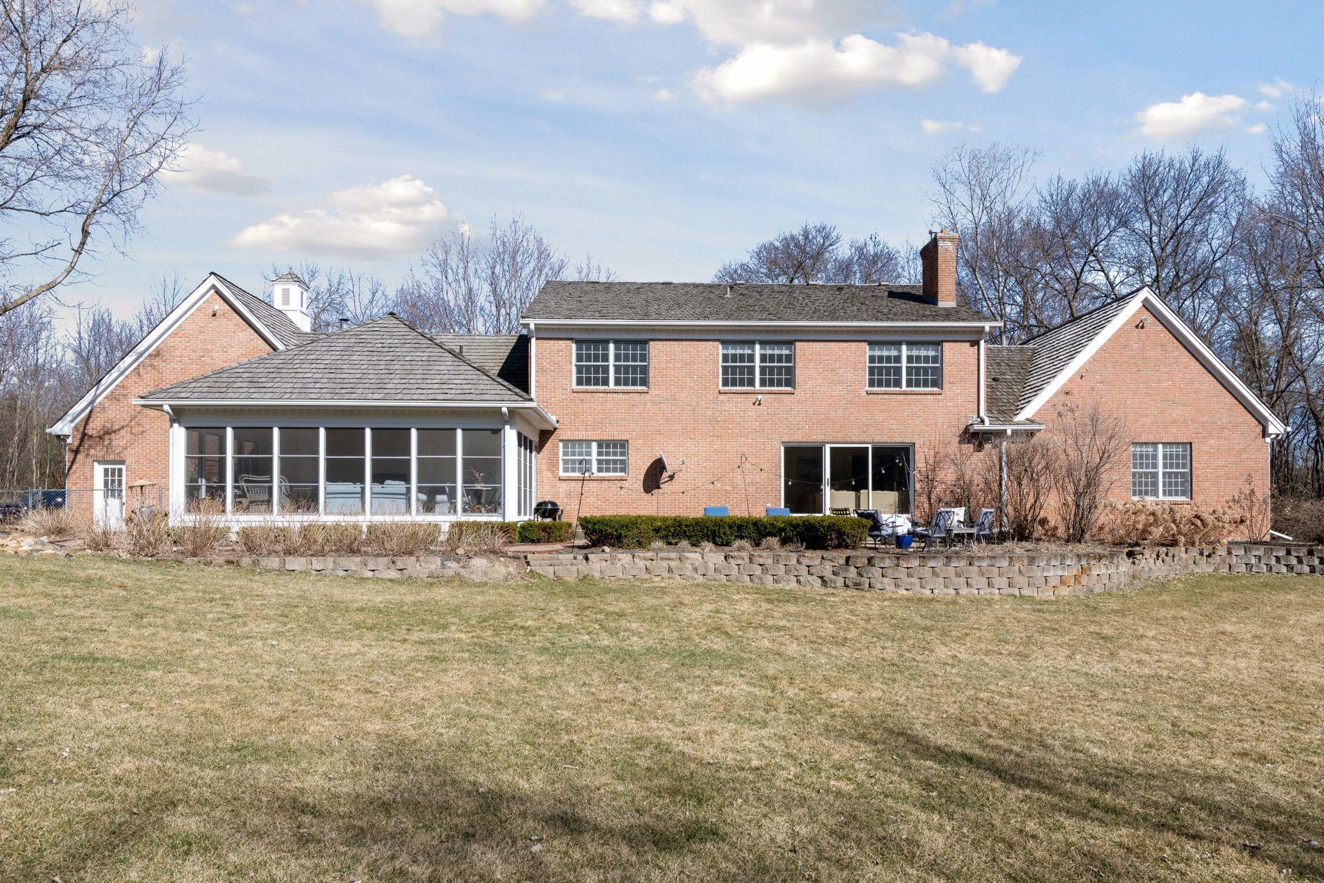 425 Ferndale Road N