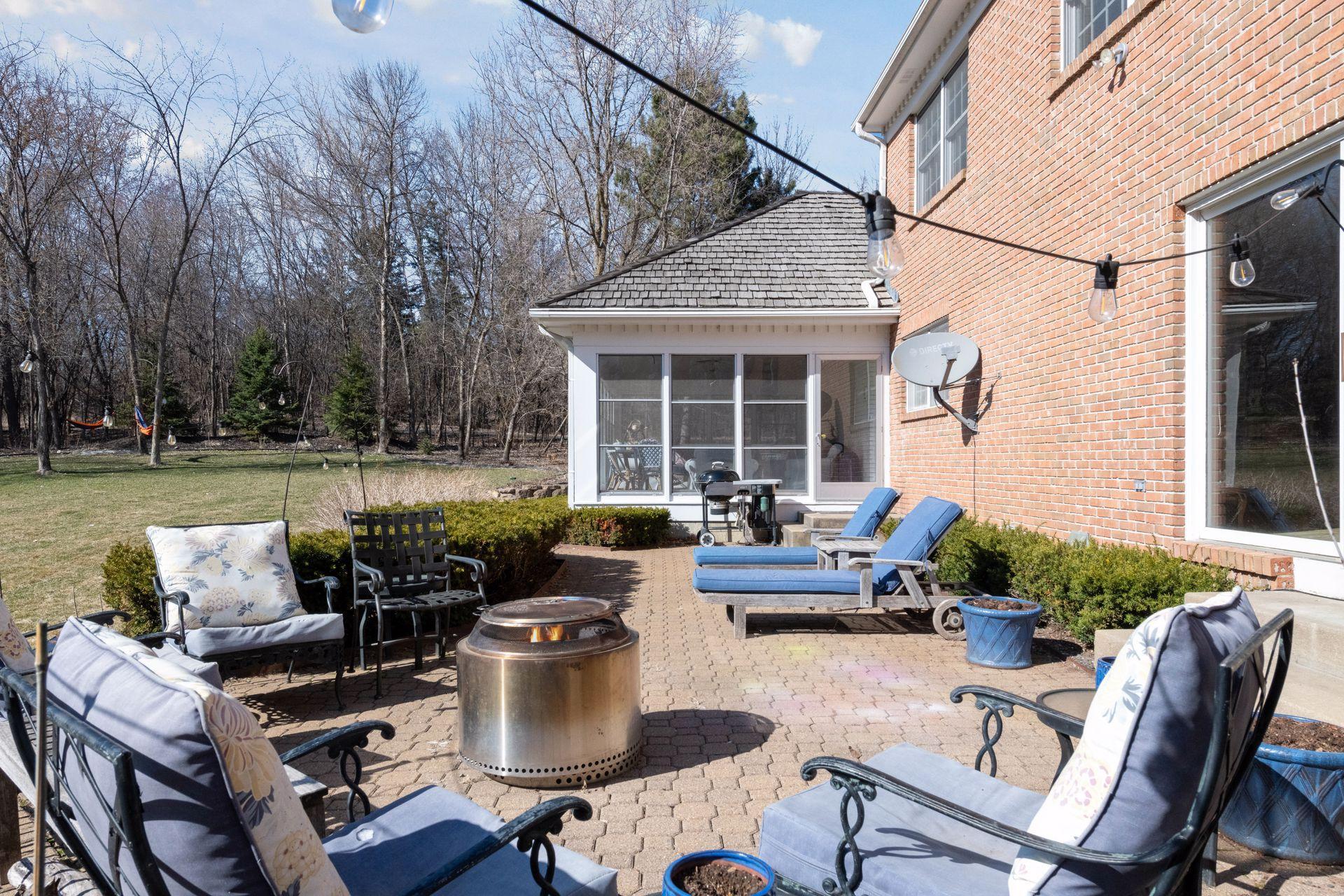 425 Ferndale Road N