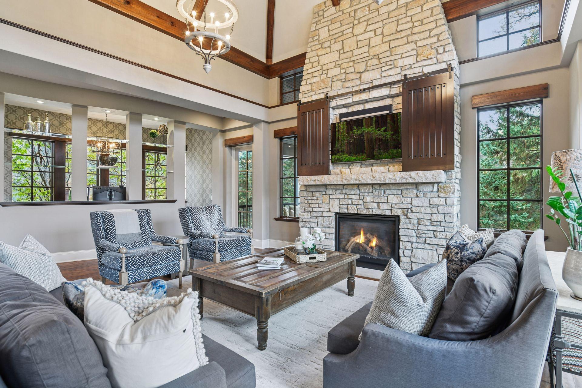 425 Carpenters Point