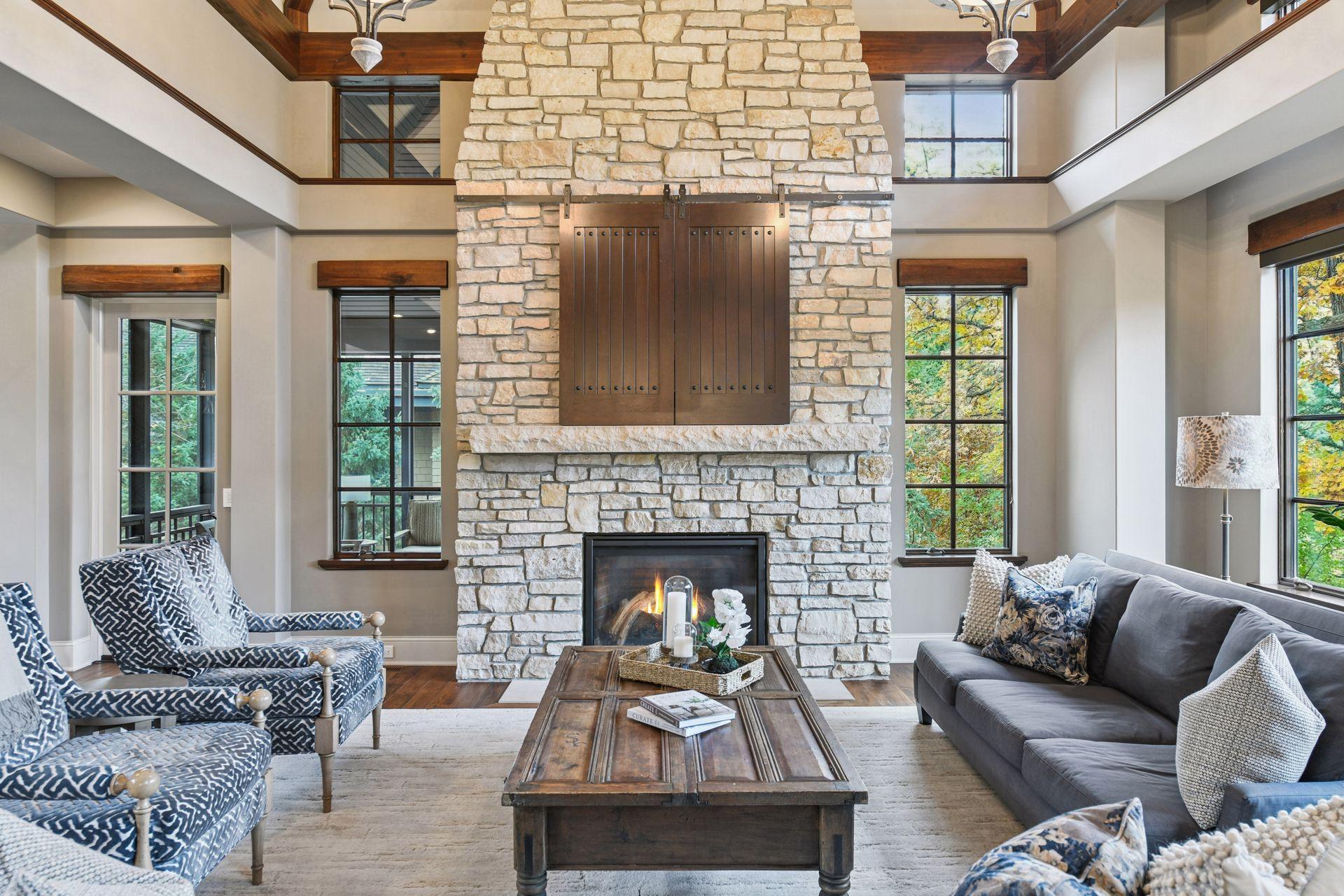 425 Carpenters Point