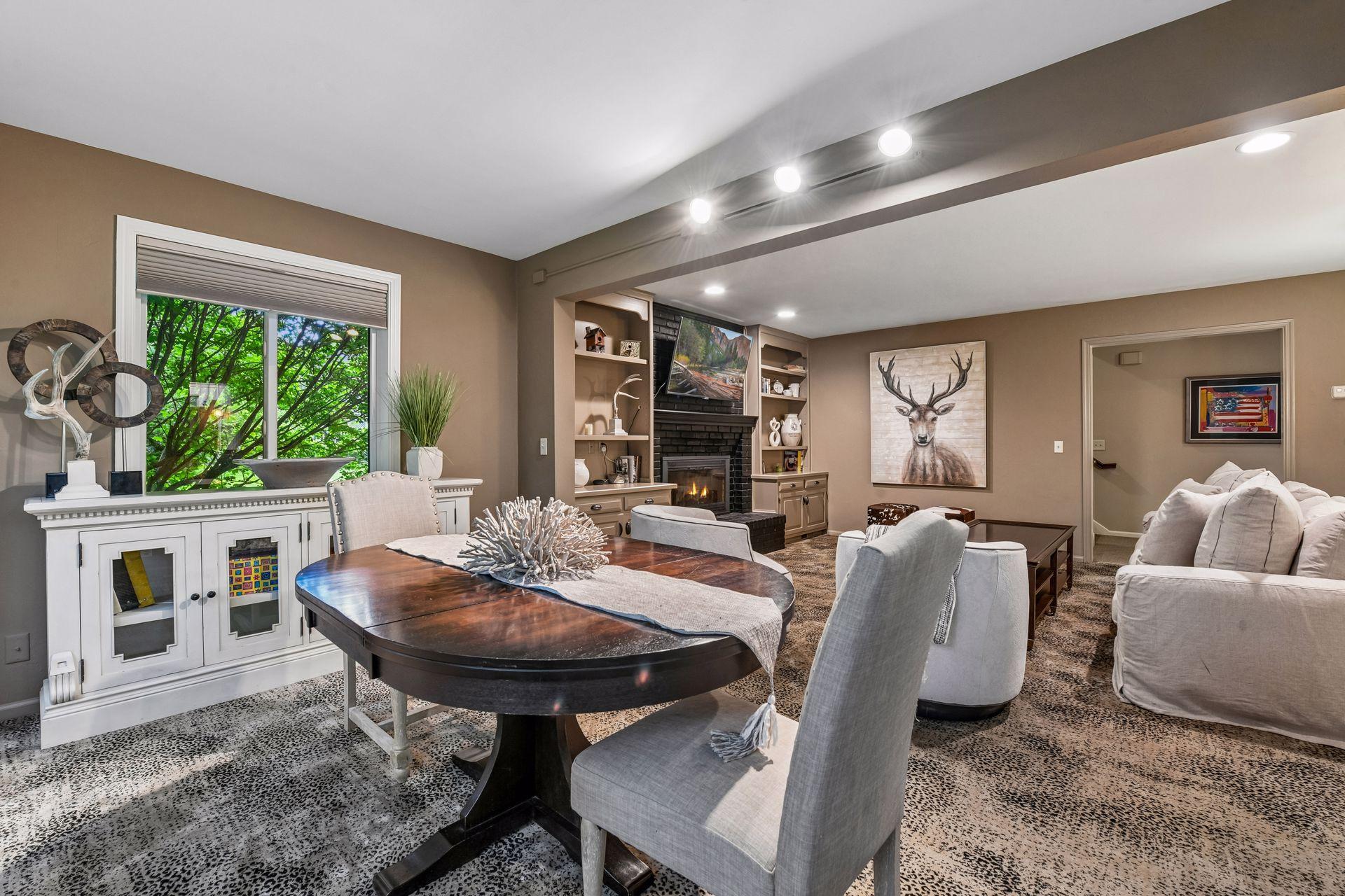 1140 Hollybrook Drive
