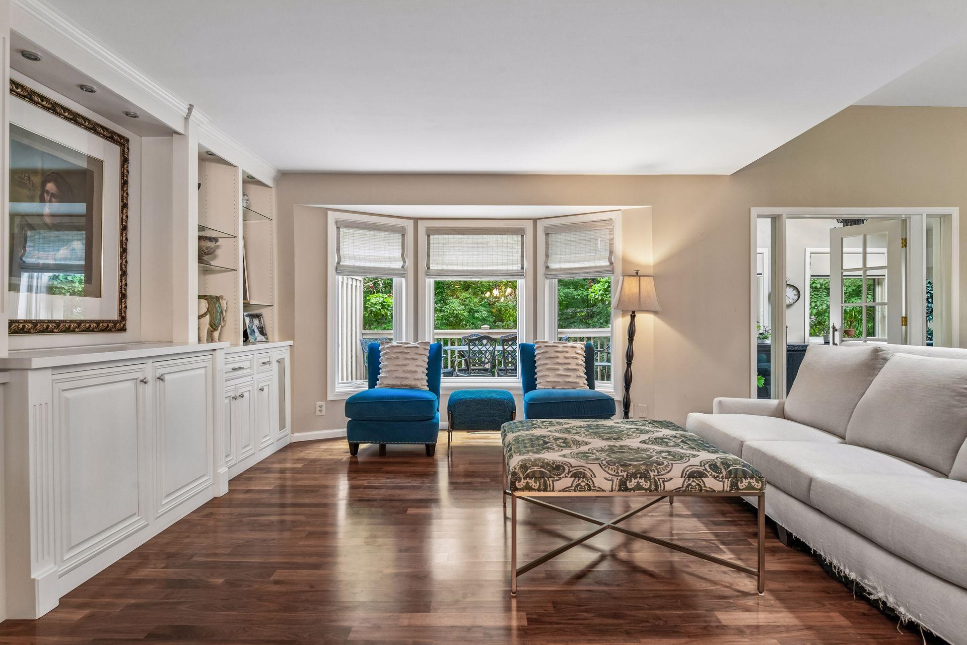 1140 Hollybrook Drive