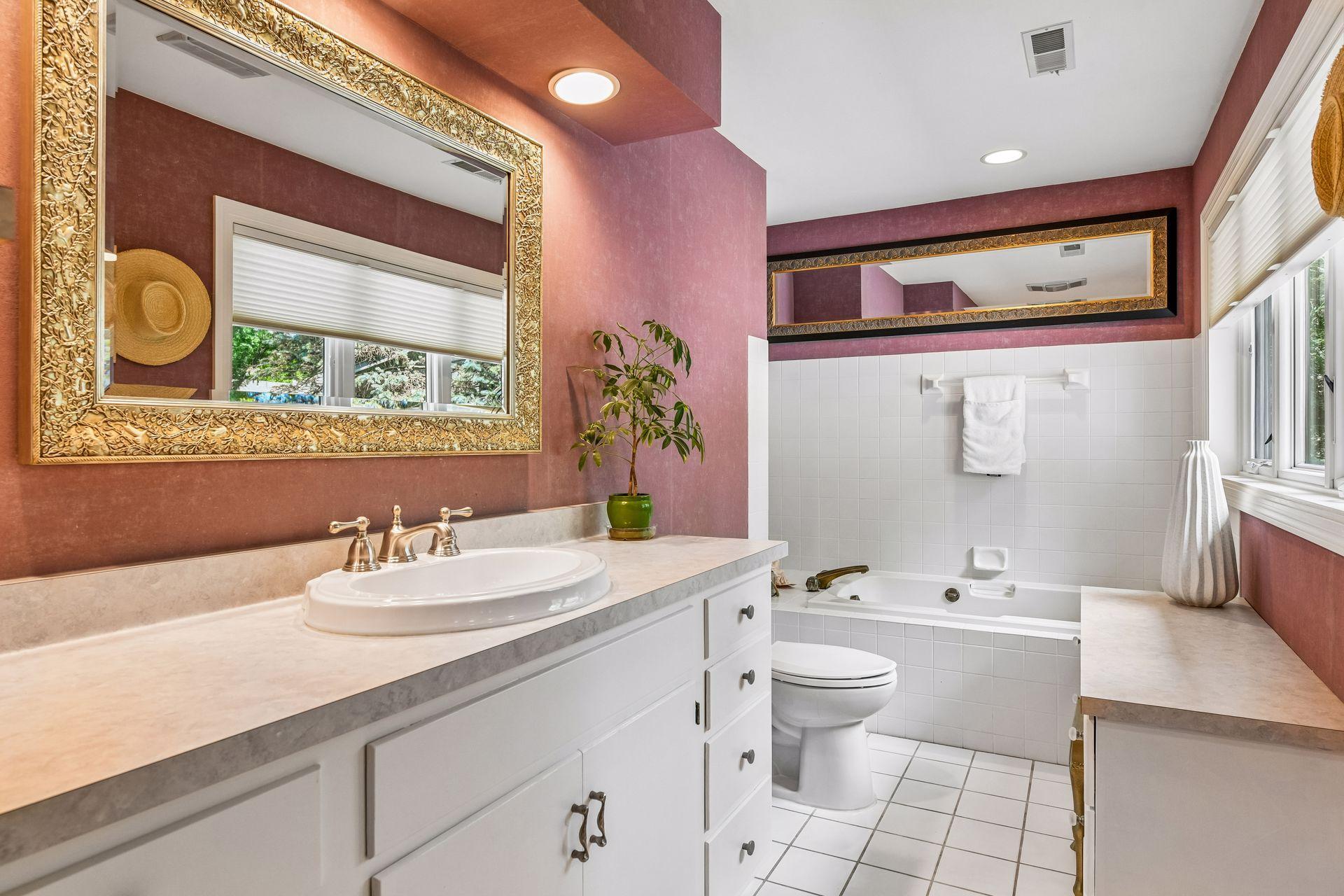 1140 Hollybrook Drive