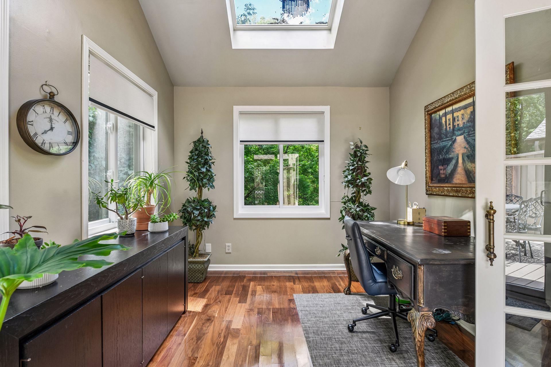1140 Hollybrook Drive
