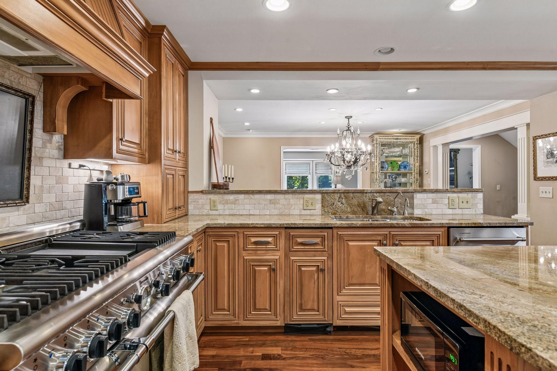 1140 Hollybrook Drive