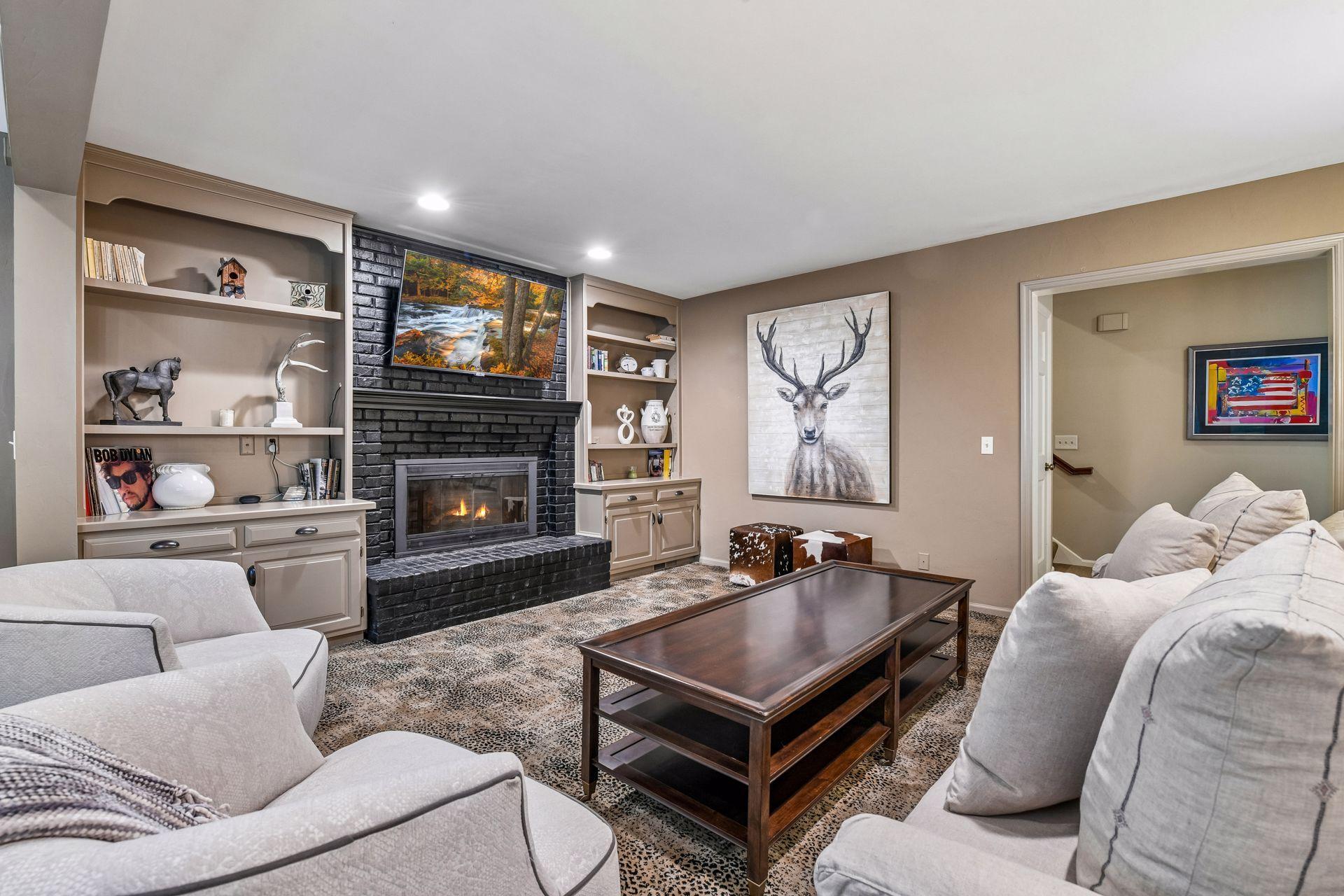 1140 Hollybrook Drive