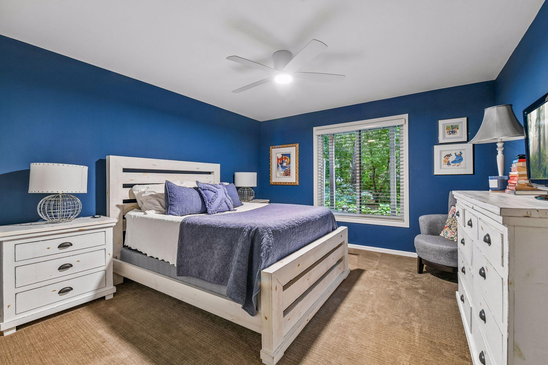 1140 Hollybrook Drive