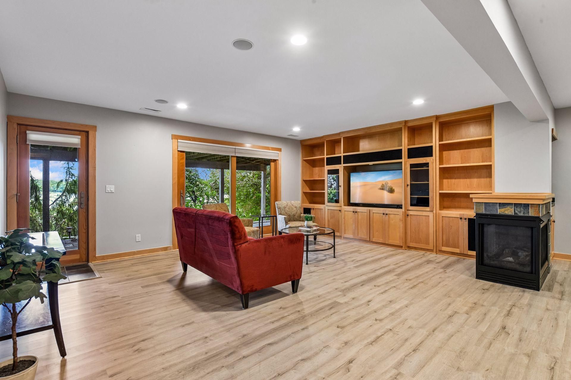 3890 Lone Cedar Lane