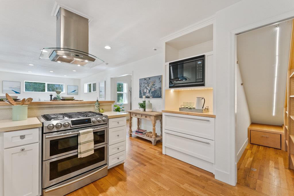 207 Harbor Drive