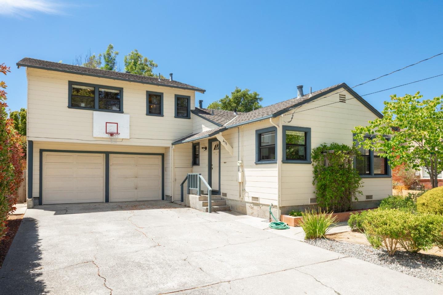 411 Alta Vista Dr