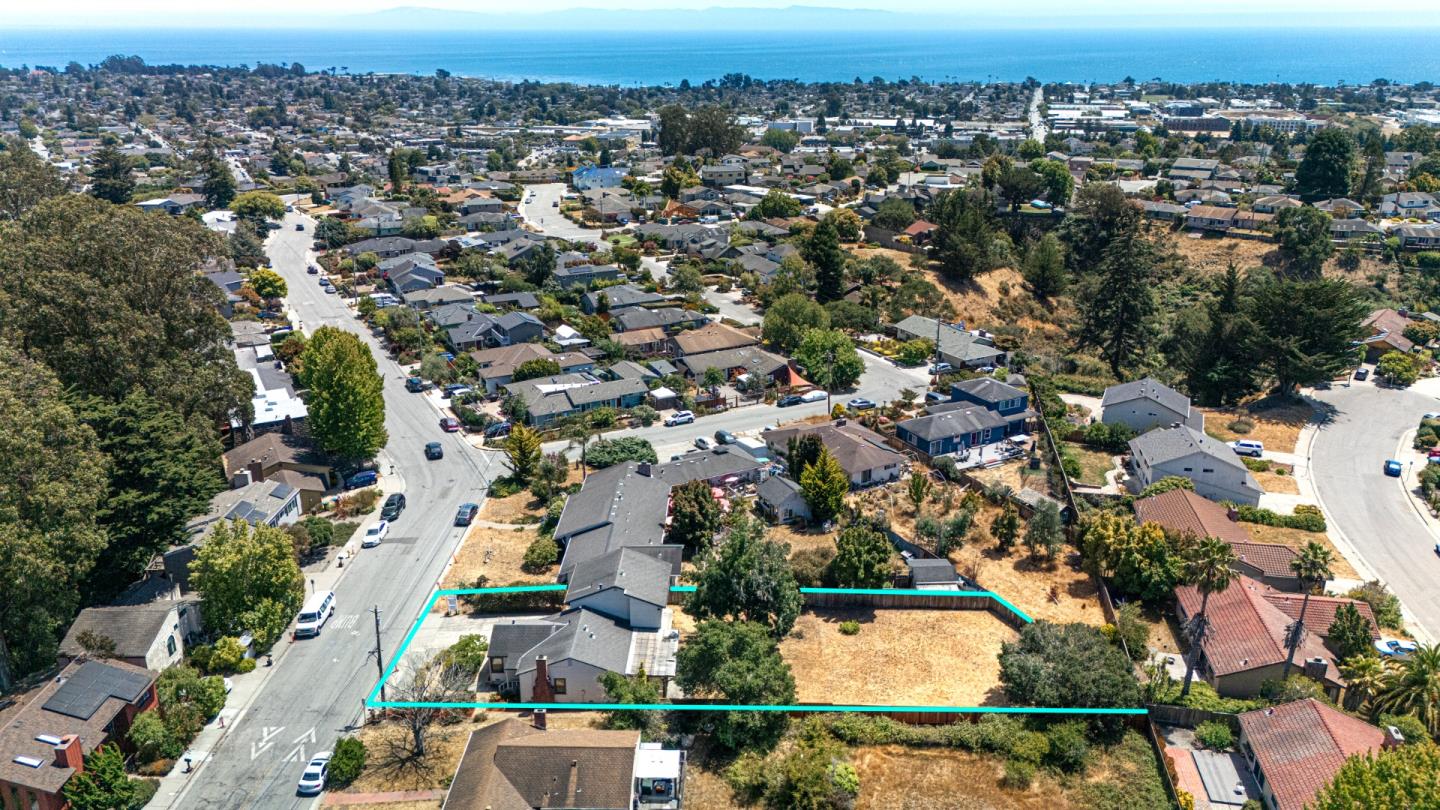 411 Alta Vista Dr
