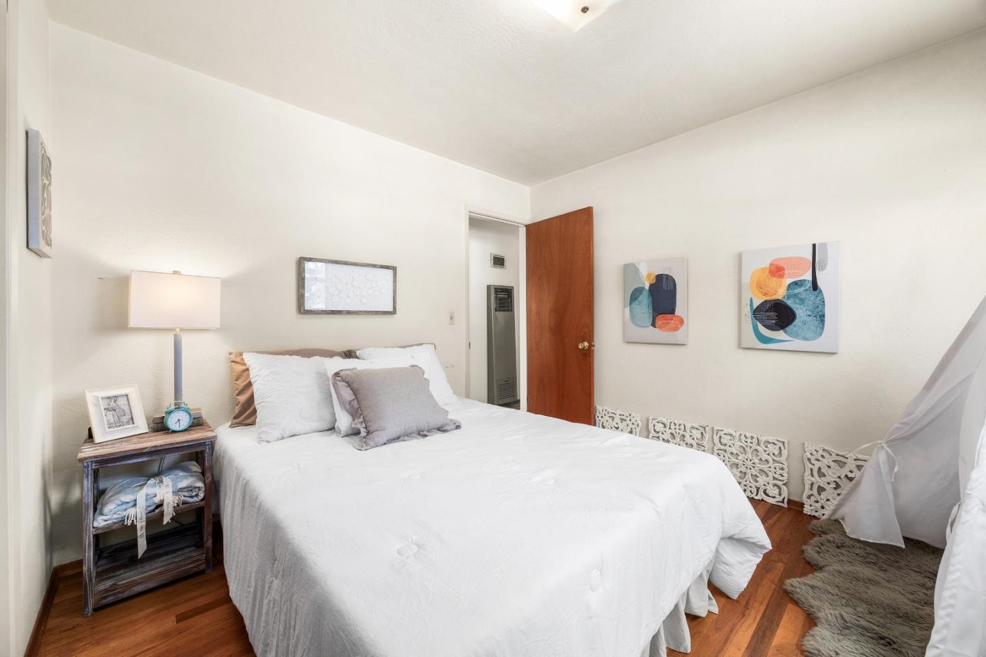 411 Alta Vista Dr