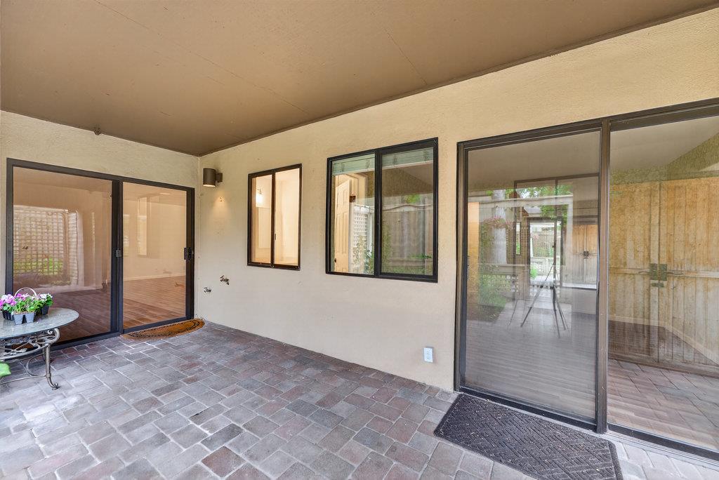 449 Alberto Way C139