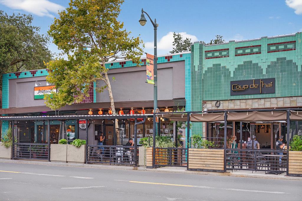 449 Alberto Way C139