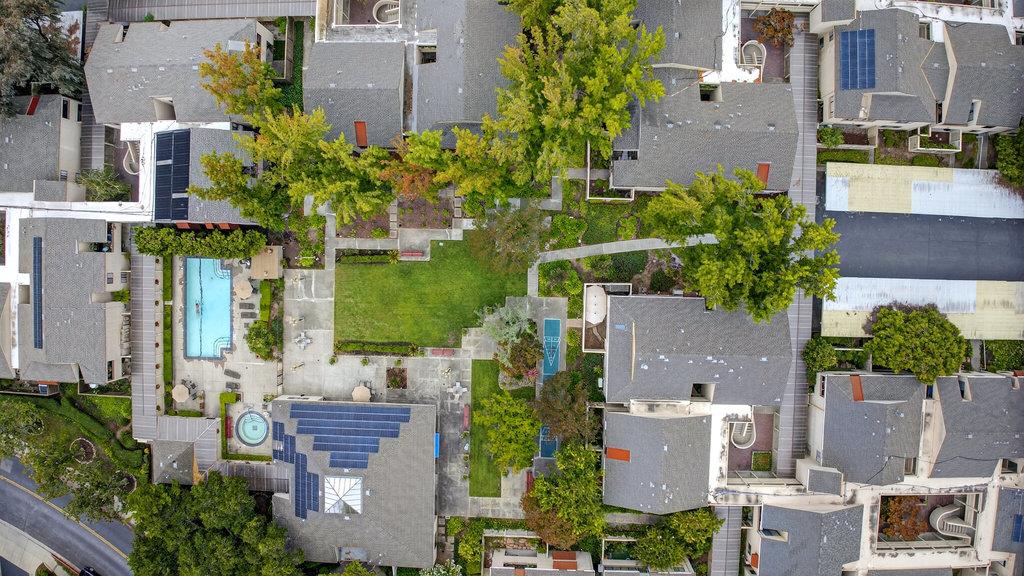 449 Alberto Way C139