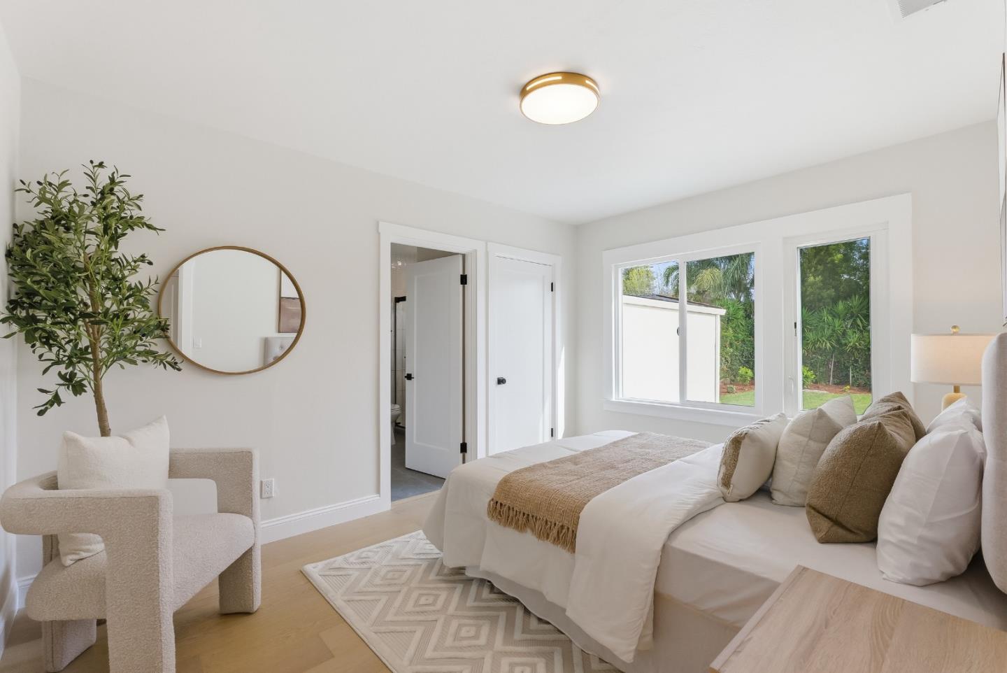 1414 Laurel
