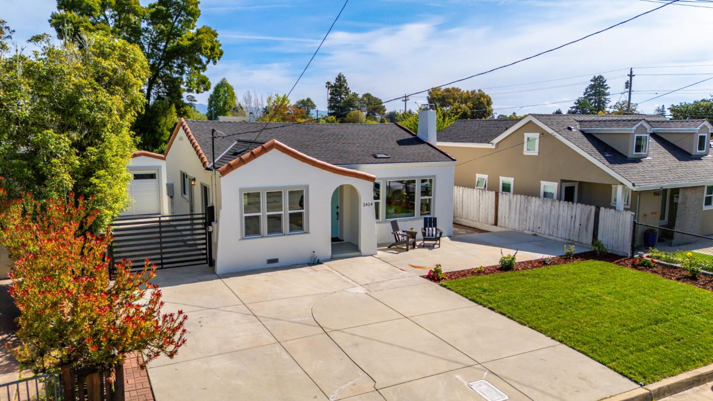 1414 Laurel