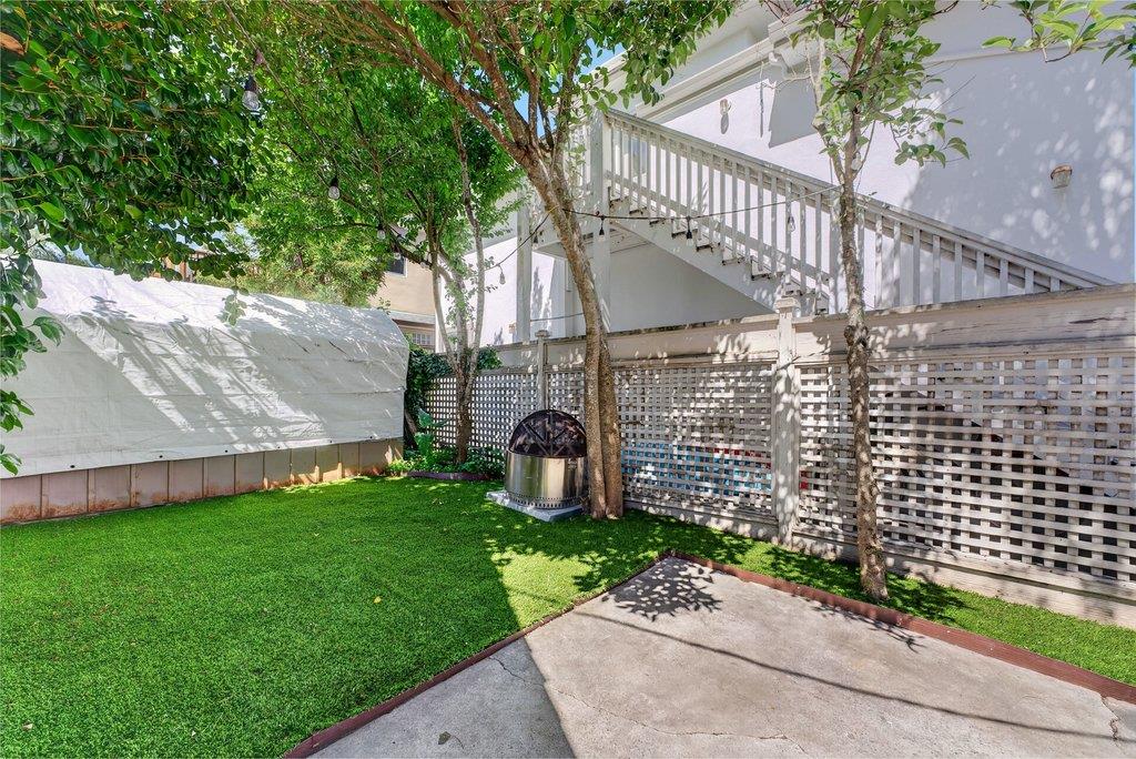 1010 Pelton Avenue