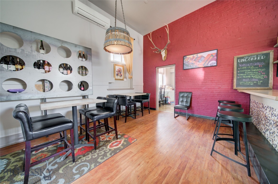 208 & 212 W Park Street