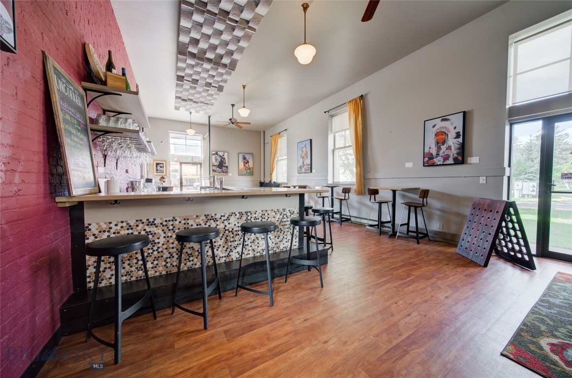 208 & 212 W Park Street