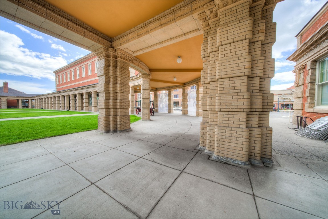 208 & 212 W Park Street