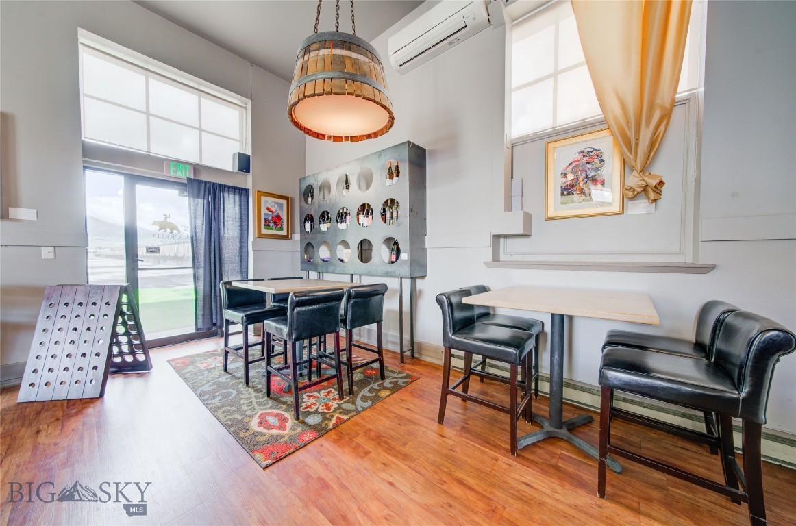 208 & 212 W Park Street