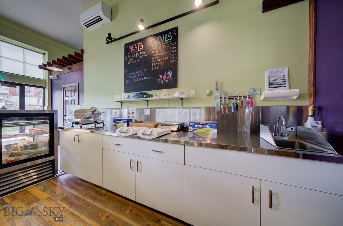 208 & 212 W Park Street