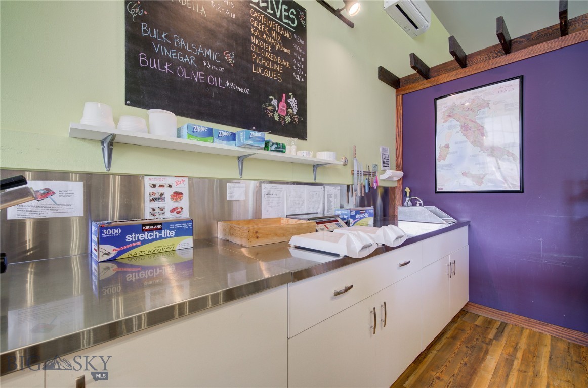 208 & 212 W Park Street