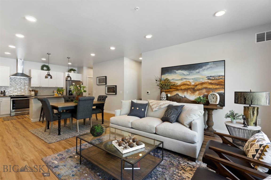 2221G Willow Drive 113