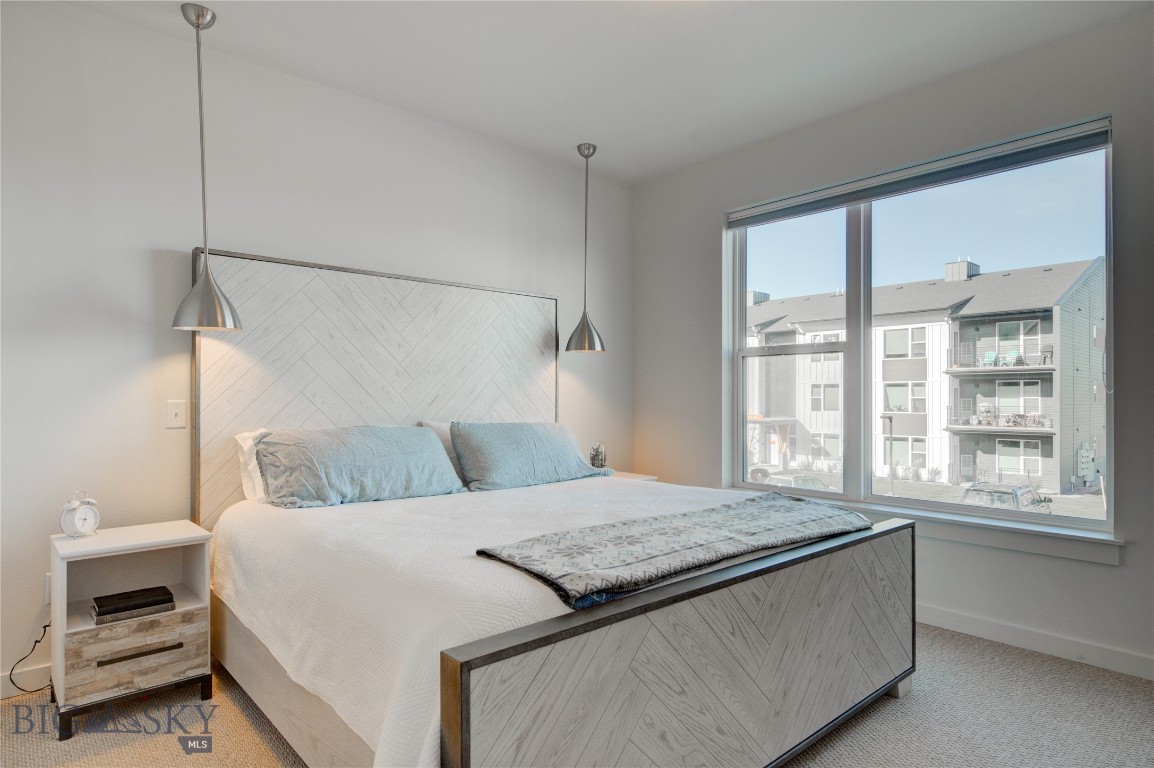 2222E Willow Drive 86