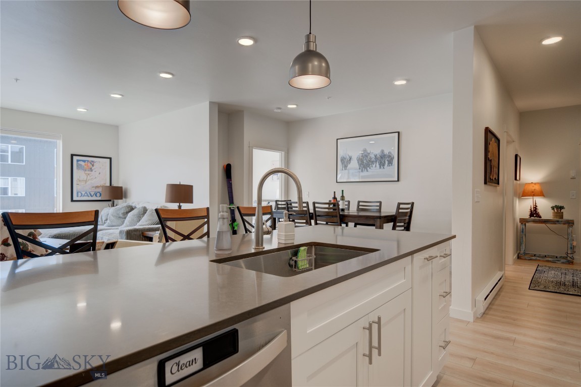 2221D Willow Drive 124