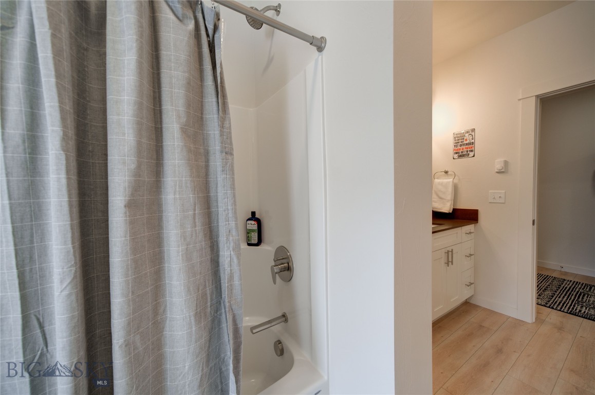 2221D Willow Drive 124