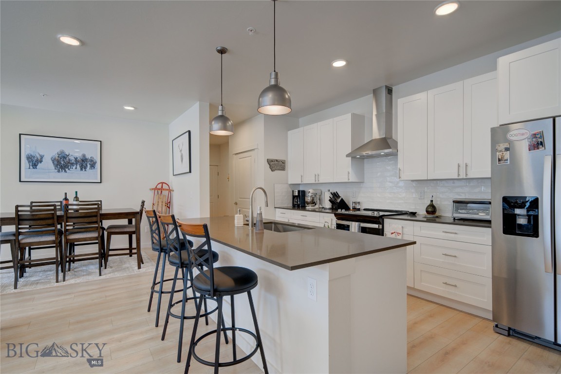 2221D Willow Drive 124