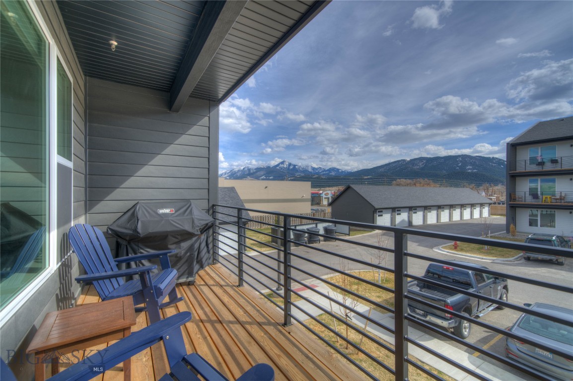 2221D Willow Drive 124