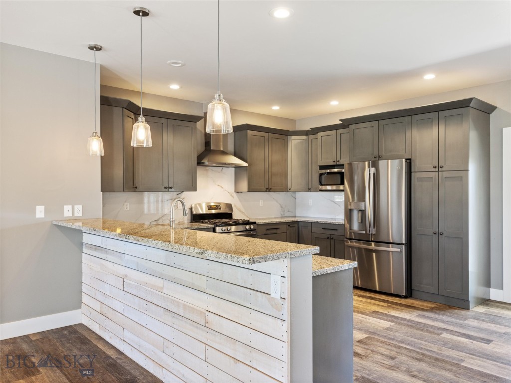 1202 Ridgeview Trail