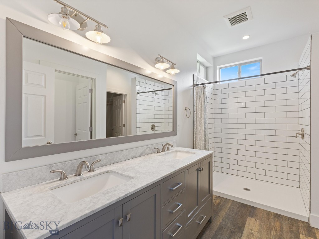 1202 Ridgeview Trail