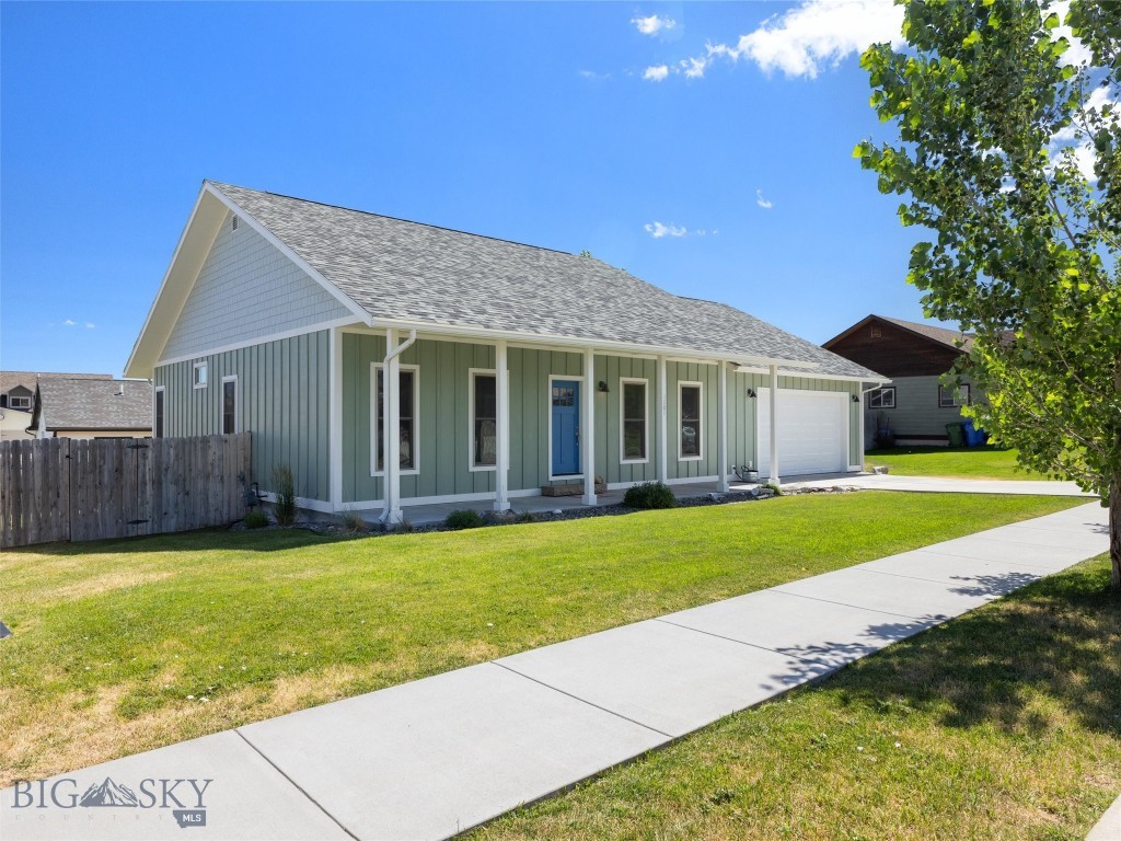 1202 Ridgeview Trail