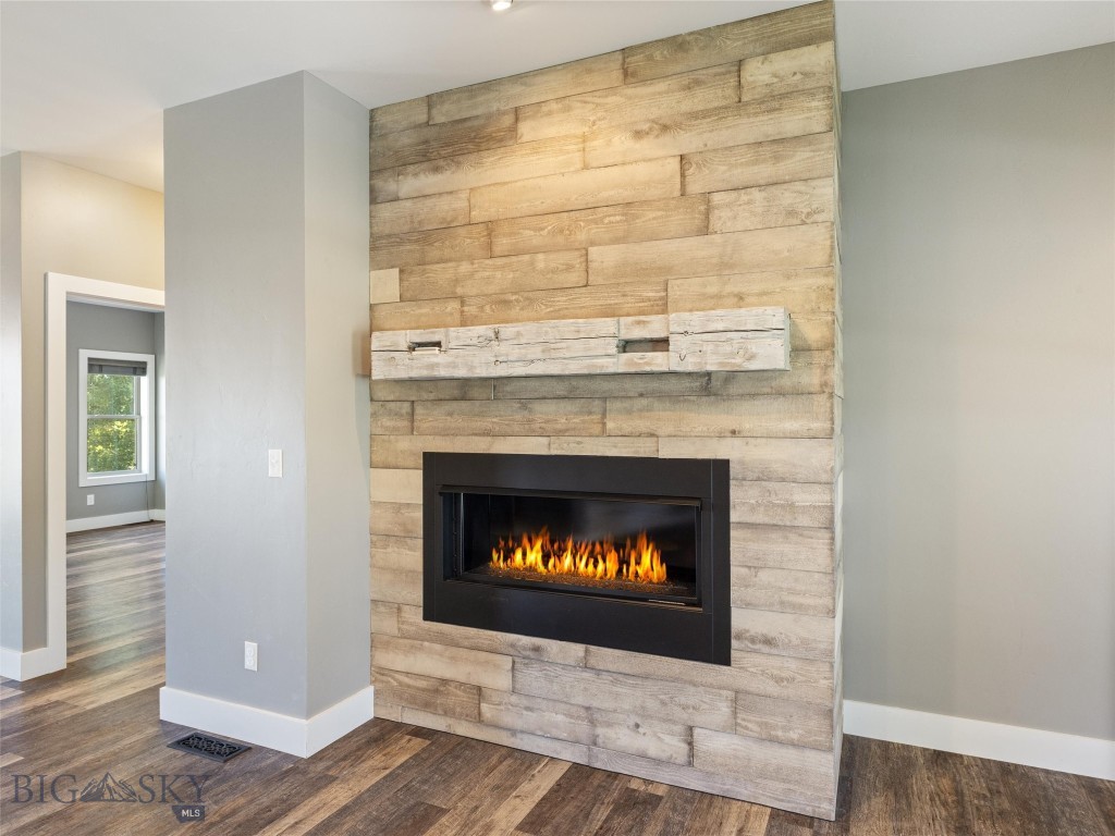 1202 Ridgeview Trail