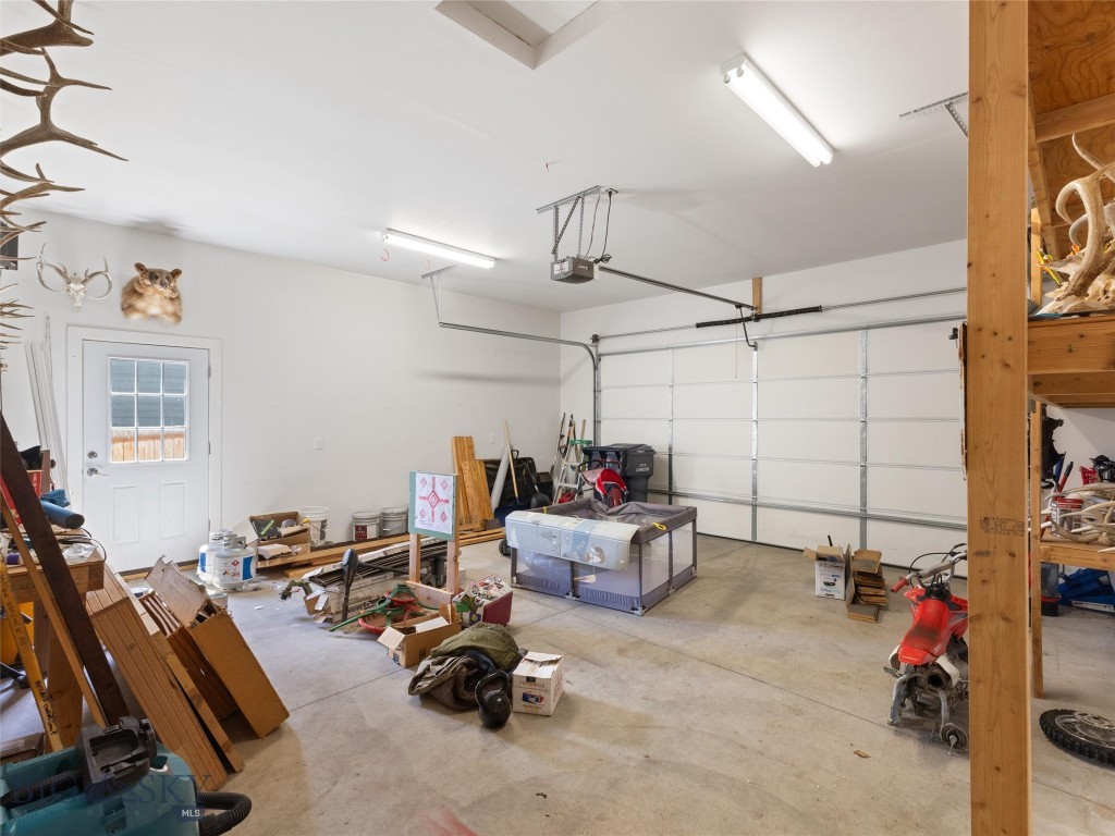 1202 Ridgeview Trail