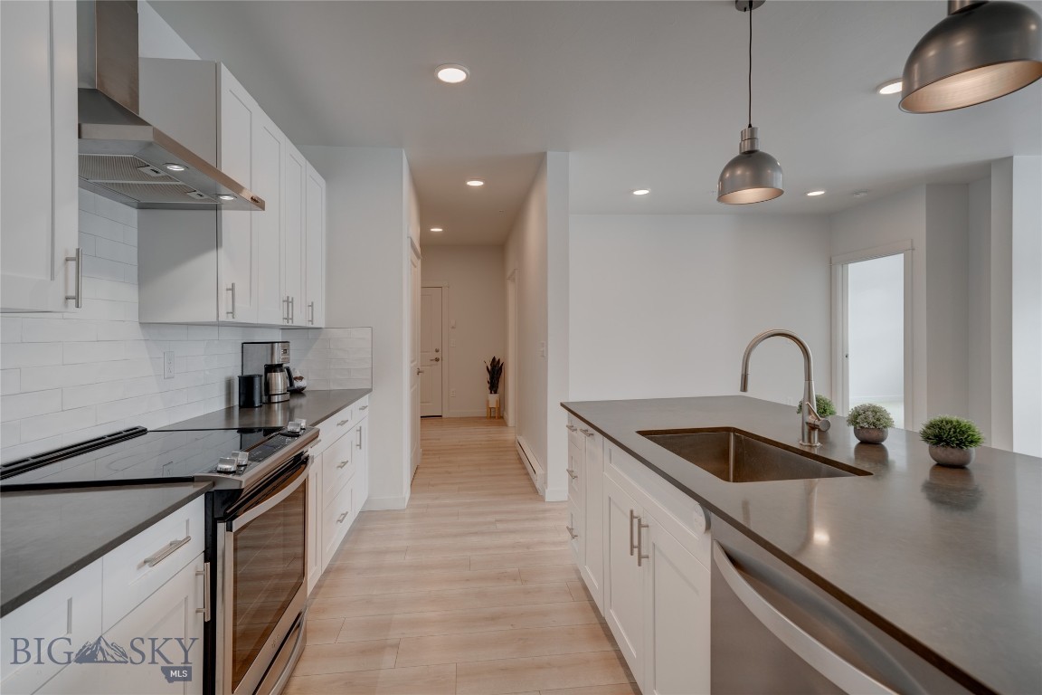 2222E Willow Drive 87