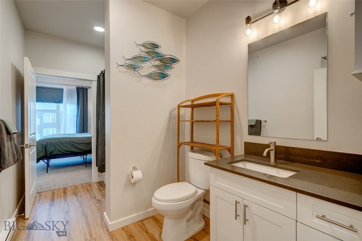 2222B Willow Drive 44
