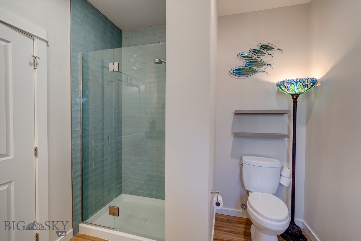 2222B Willow Drive 44