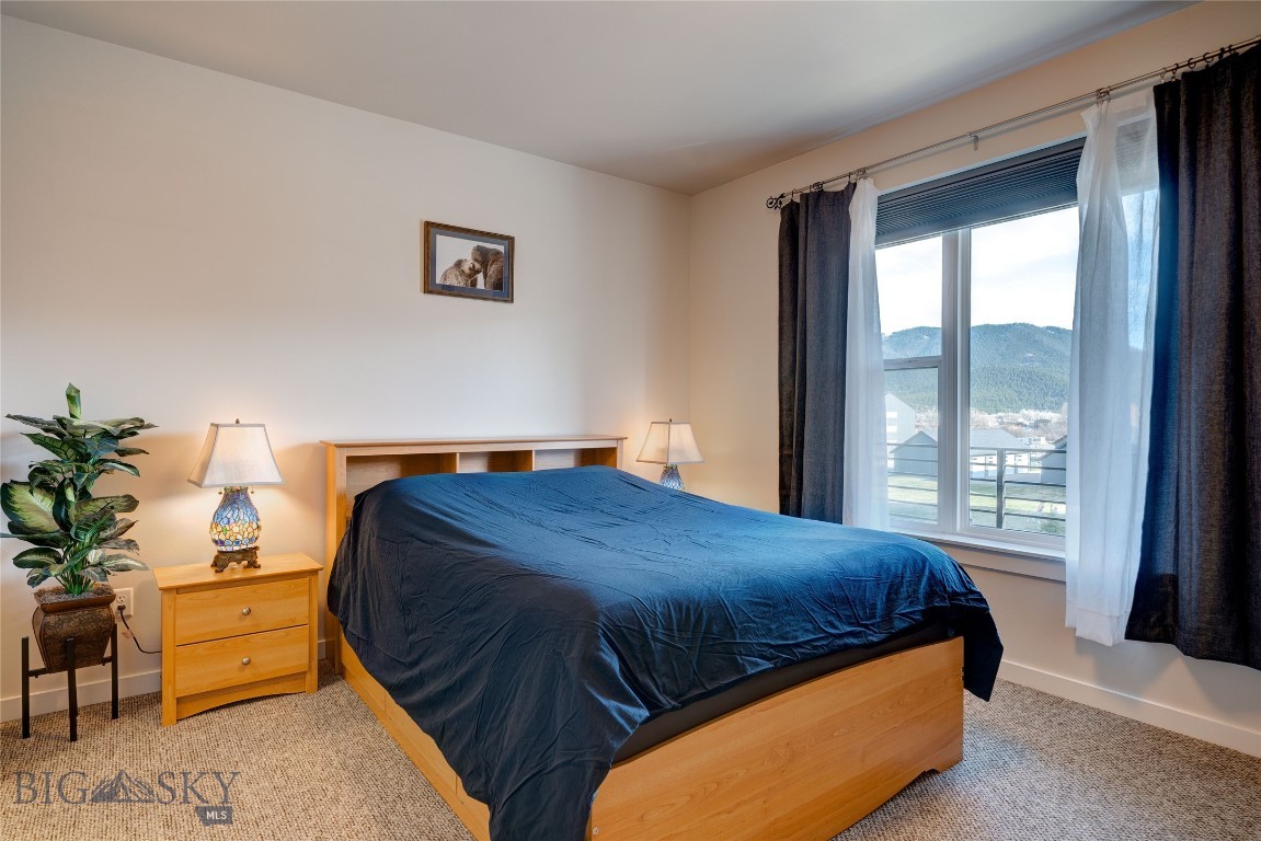 2222B Willow Drive 44