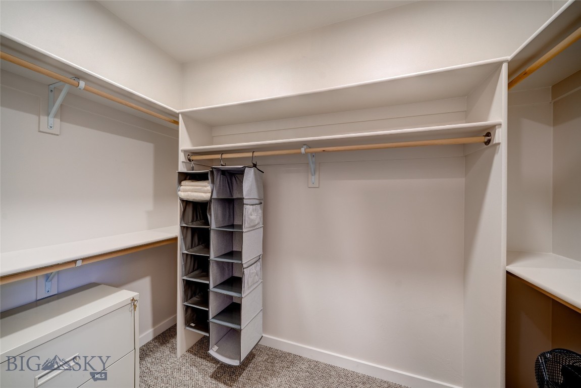 2222B Willow Drive 44