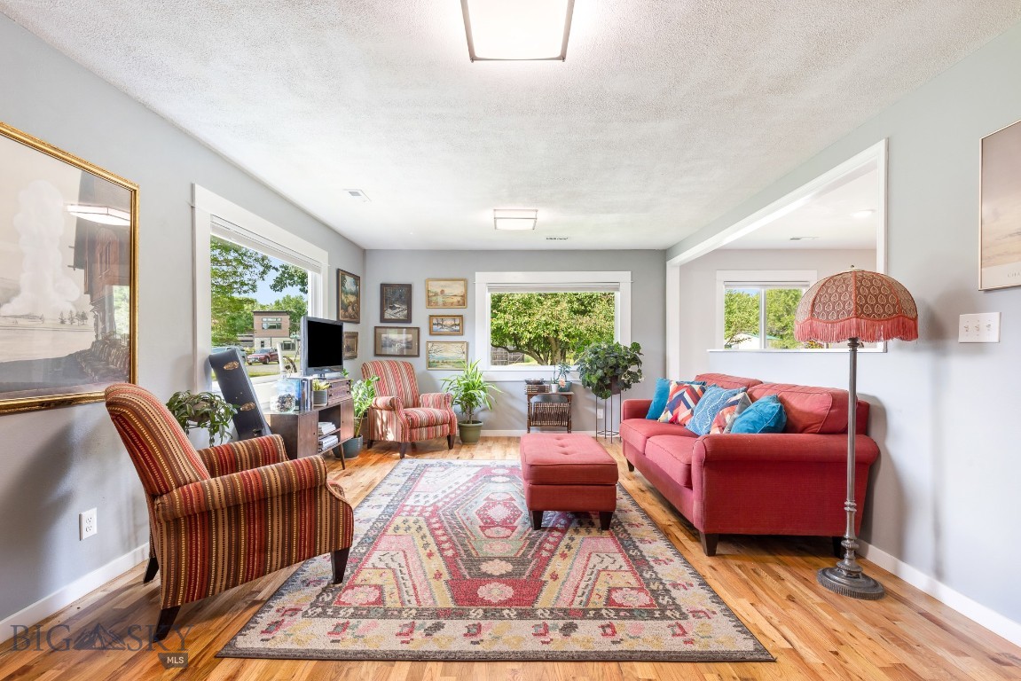 2 Harris Place