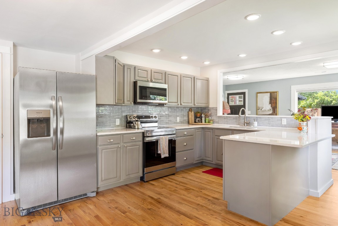 2 Harris Place