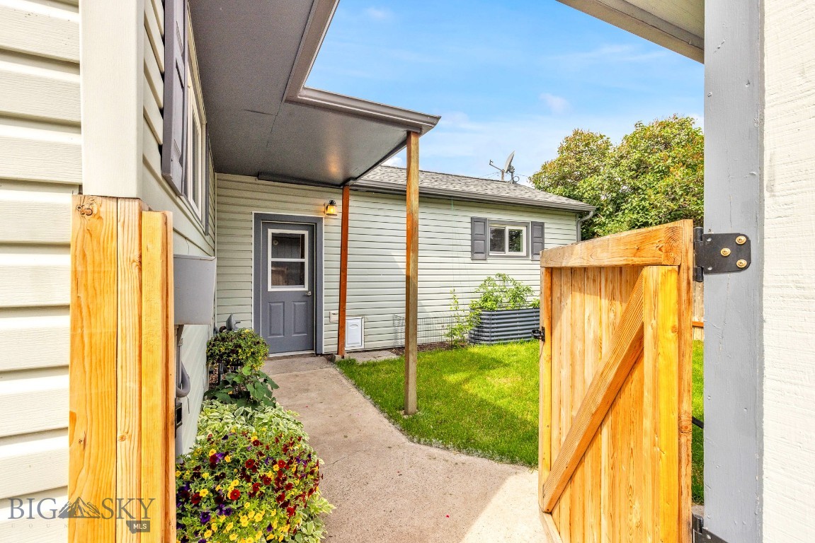 2 Harris Place