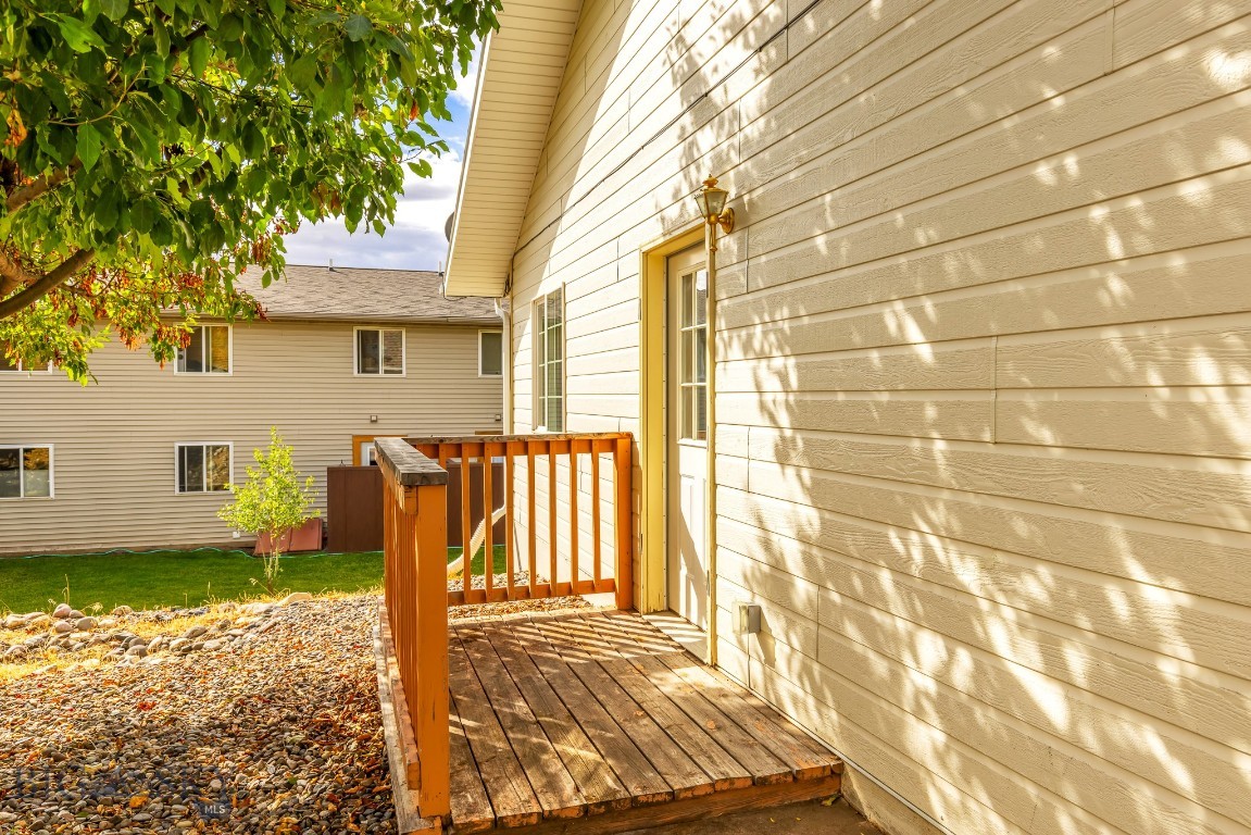 1202 Wineglass Court C